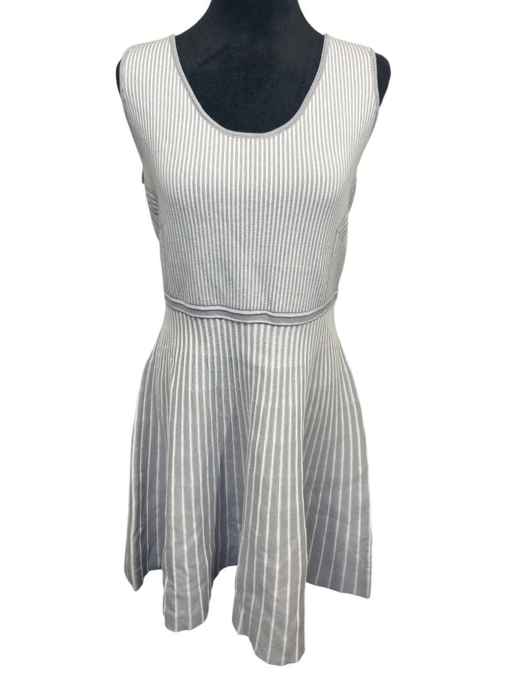 NWT Banana Republic Knit Sleeveless Fit & Flare Dress Gray White Sz XL Striped